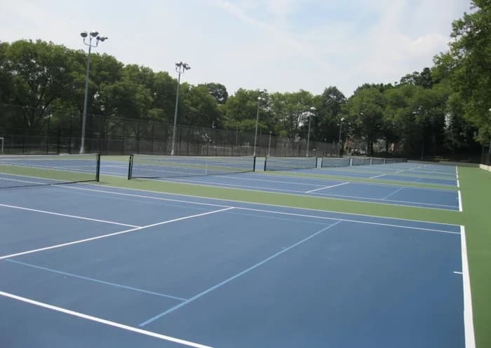 Highland Park tennis courts